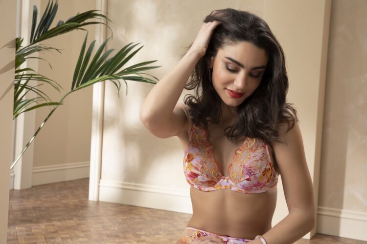 lise charmel glamour bh jardin de lumiere